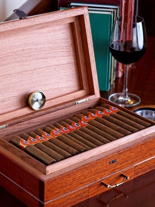 tabacalera incorporada humidor de luxe cigars